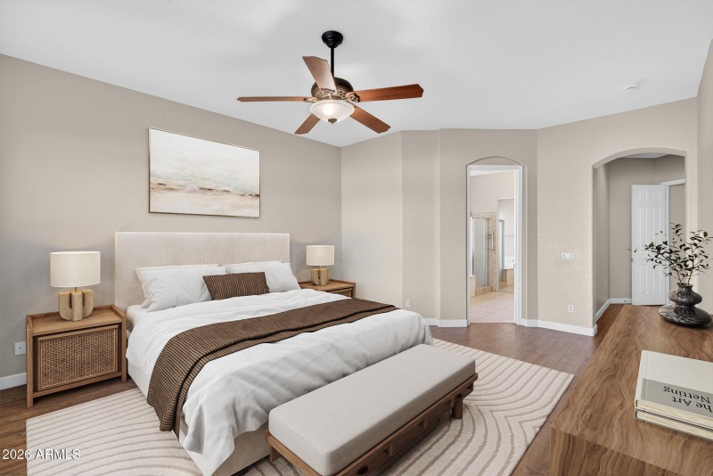 primary bedroom (2)