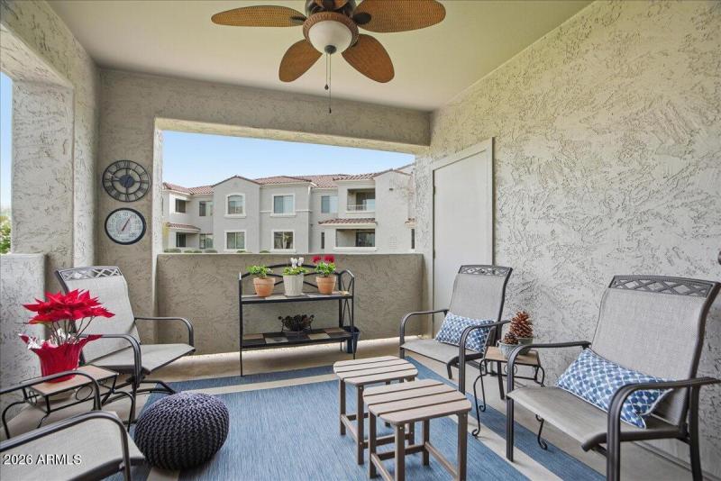 30-900 S Canal Dr 114_RedHogMedia