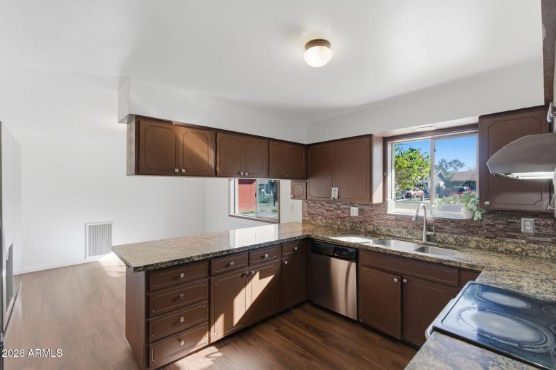 4-web-or-mls-DSC08092