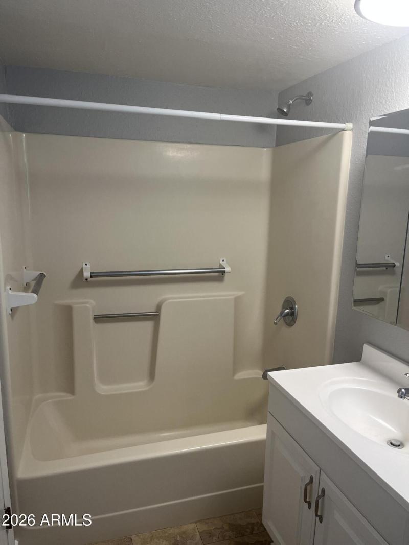 300 W 2nd Ave master bath a