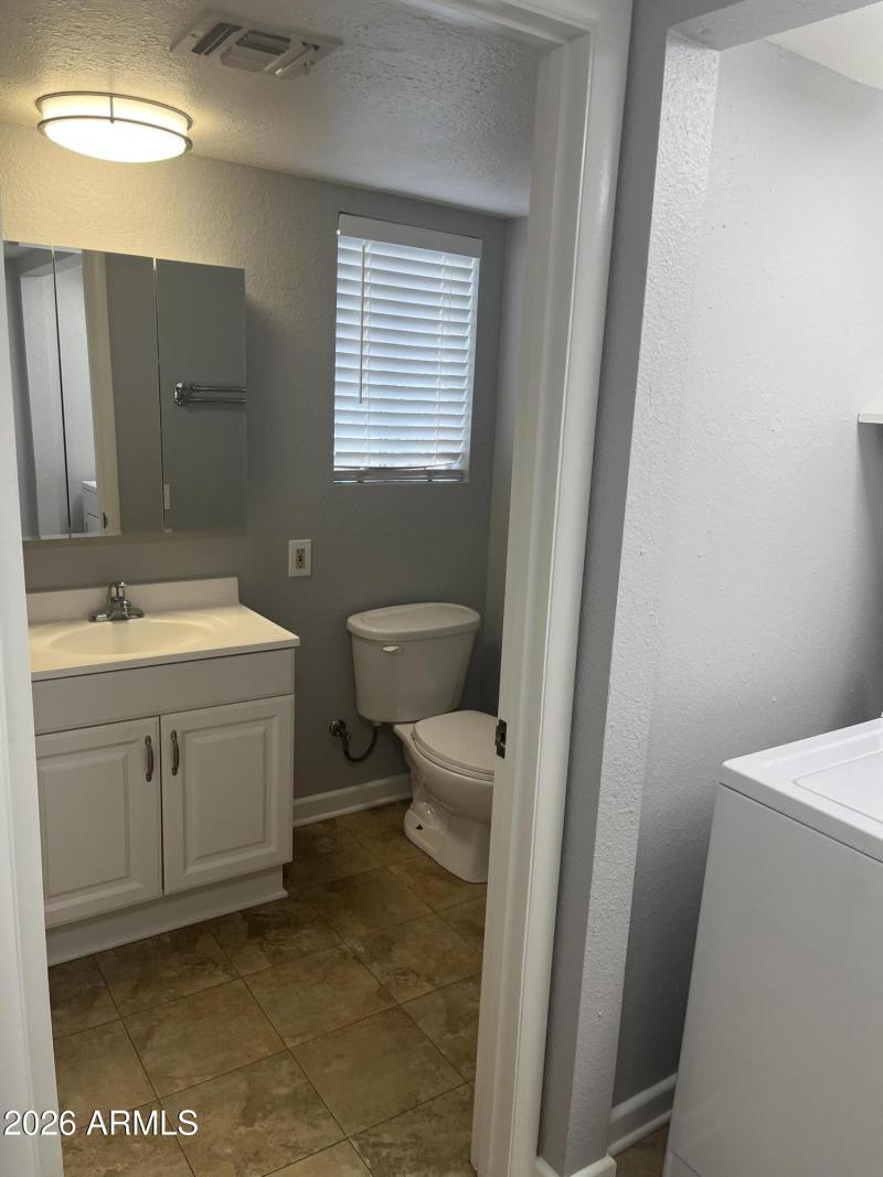 300 W 2nd Ave master bath