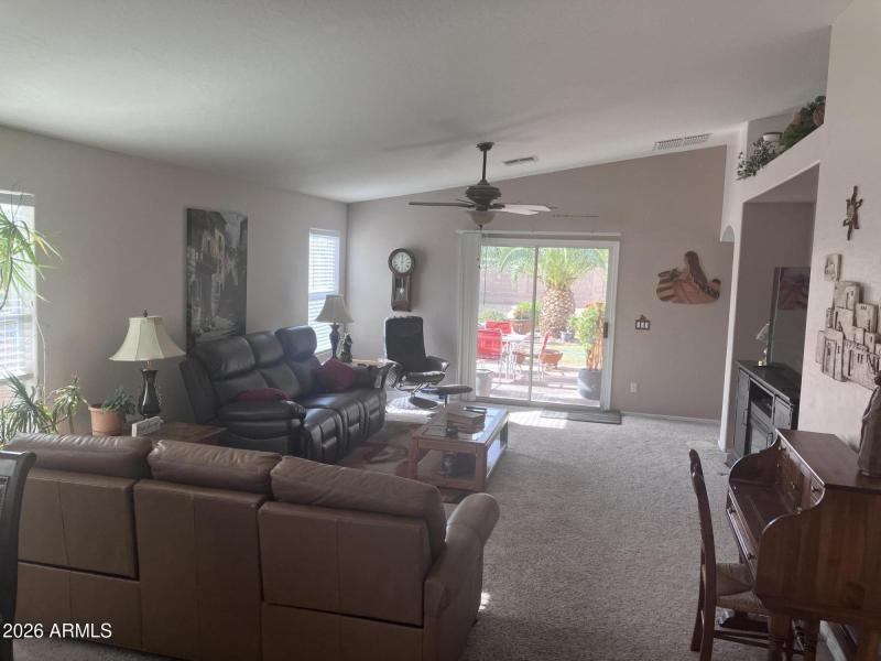 IGinny Surprise Home Family Room MG_4049