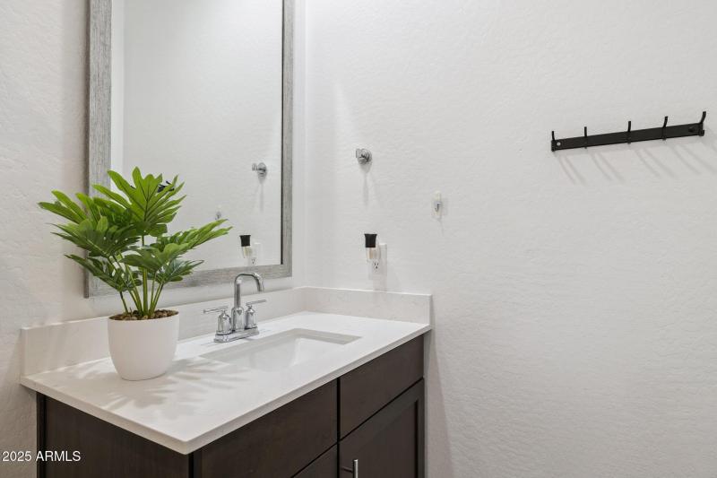 34-web-or-mls-12347-e-soloman-rd