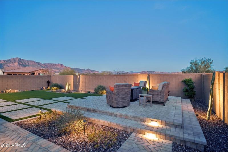 79-web-or-mls-7227-s-sandal-rd