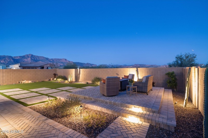 83-web-or-mls-7227-s-sandal-rd