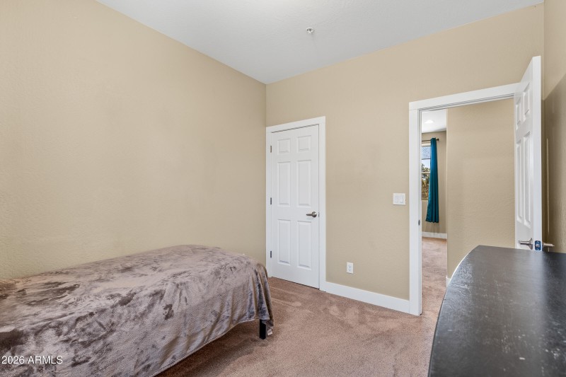 2545 W Cripple Creek Dr.-24