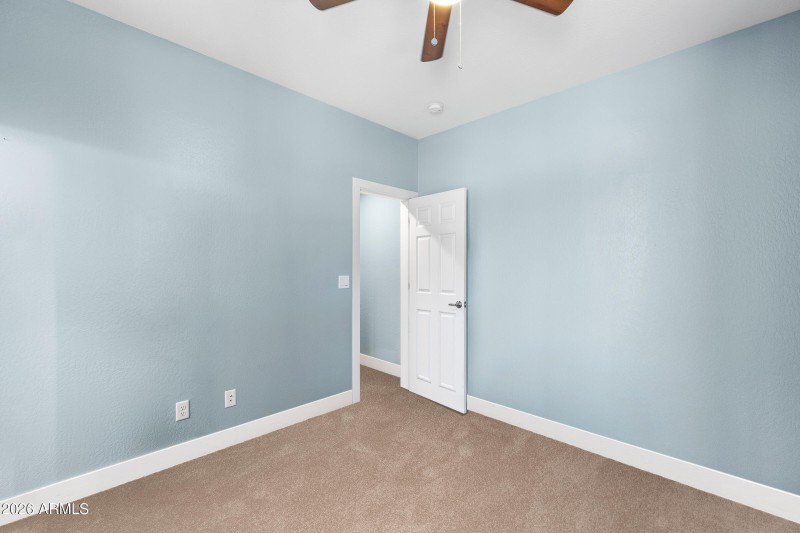 2545 W Cripple Creek Dr.-17