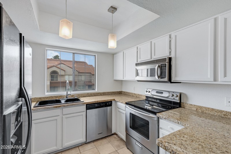 818 S Westwood #234-12