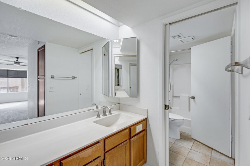 818 S Westwood #234-18