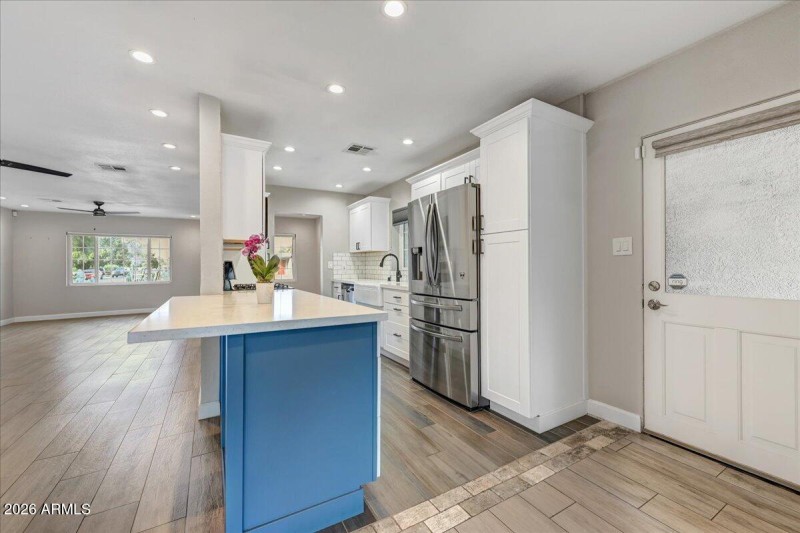 06-Kitchen
