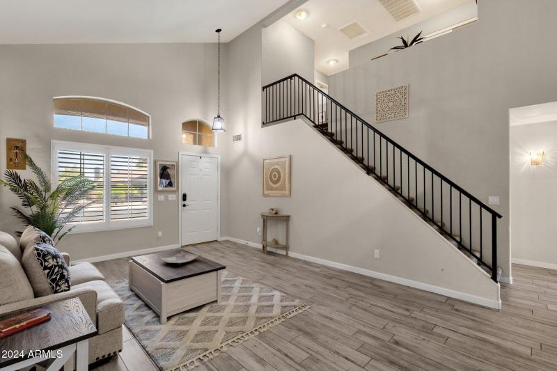 6-web-or-mls-18110-n-skyhawk-dr