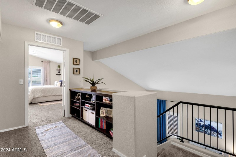 25-web-or-mls-18110-n-skyhawk-dr