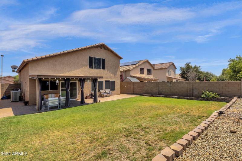 36-web-or-mls-18110-n-skyhawk-dr