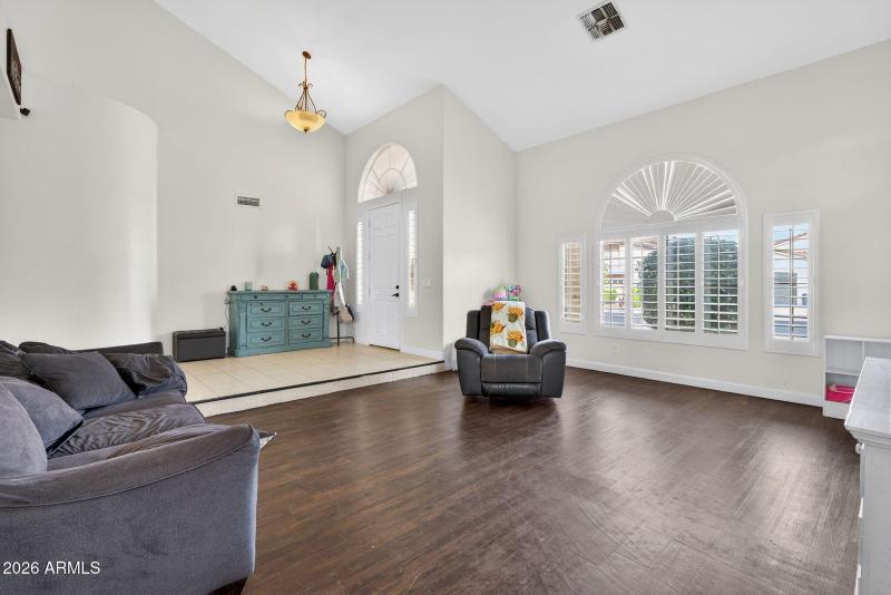 6-web-or-mls-41-E Solina Cir