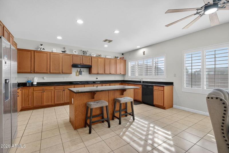 8-web-or-mls-23-E Solina Cir