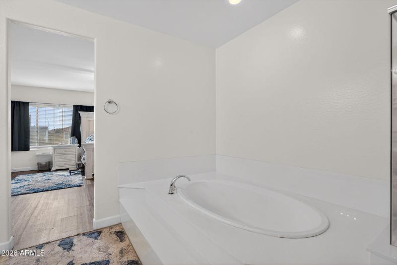 31-web-or-mls-20-E Solina Cir