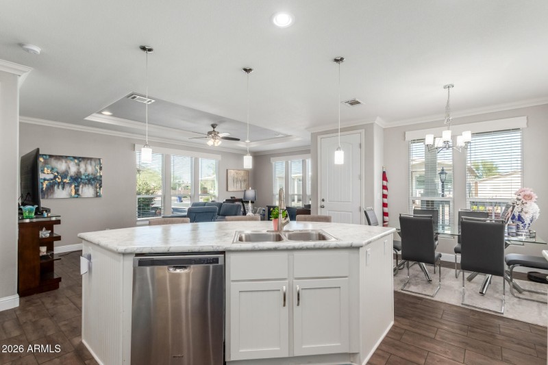 3301 S Goldfield RD 6031,