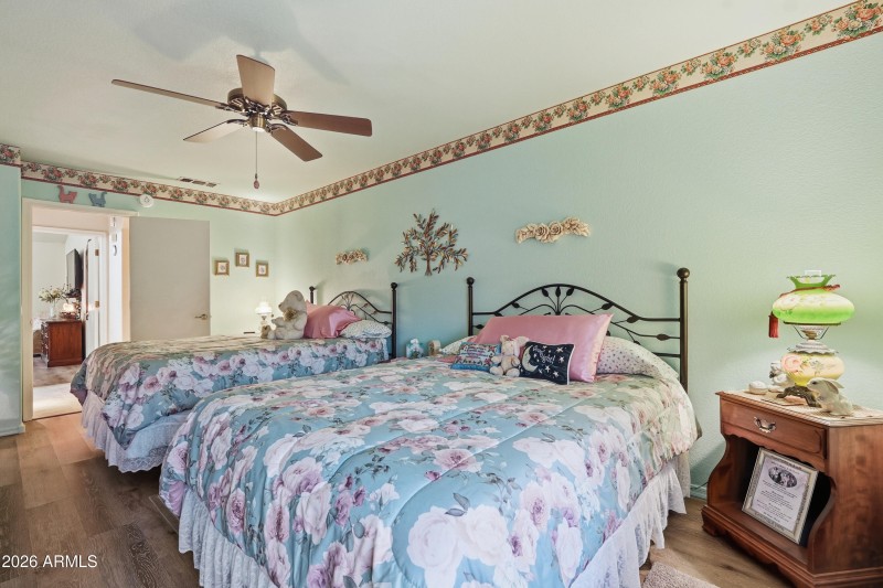 Extra-Large Guest Bedroom