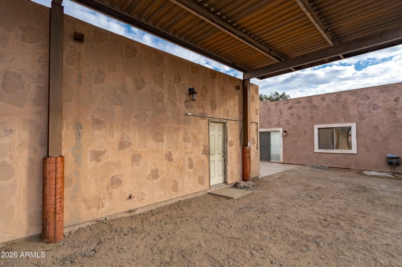 32-Mechanic's Garage