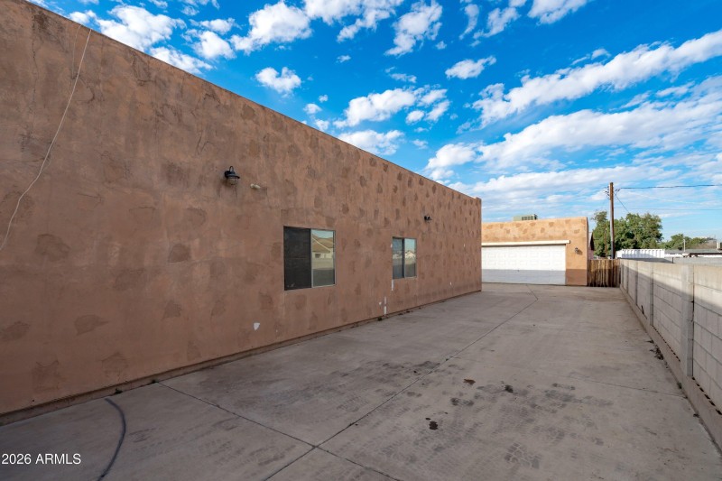 45-Long Gated Driveway