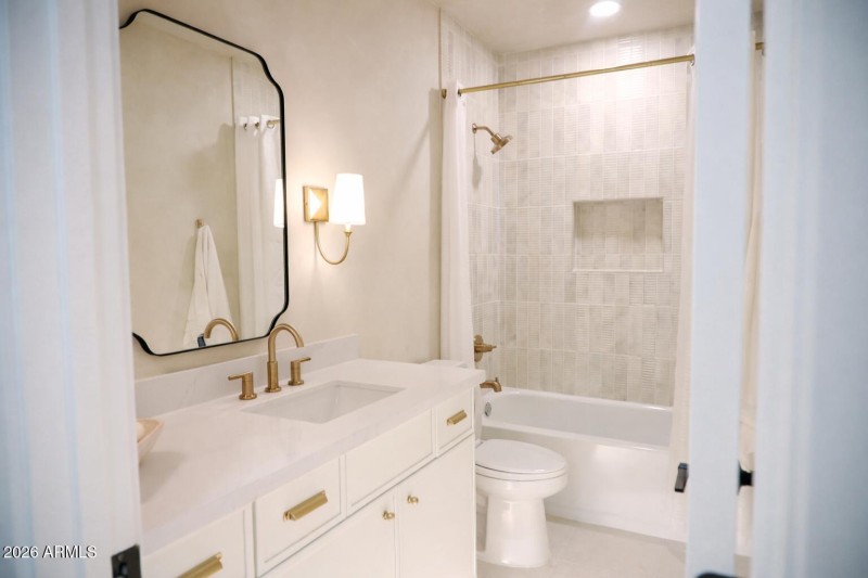 ec485d3a-16e3-499a-ba18-e22692907f55