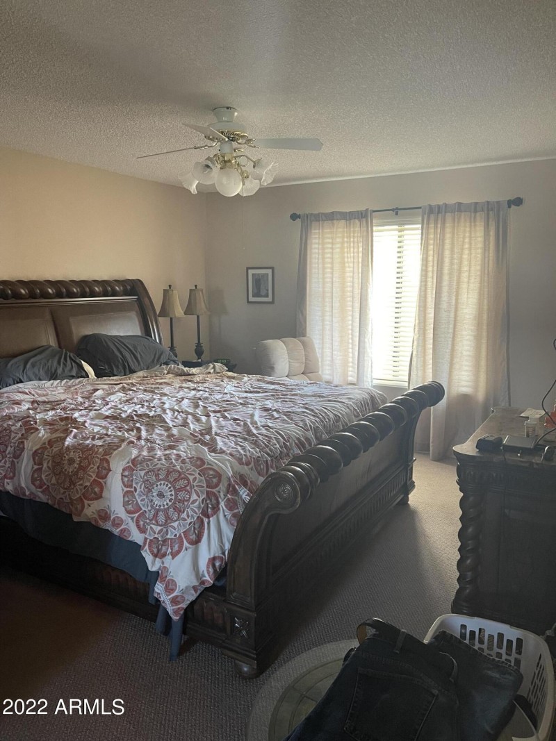 5518 E Lindstrom Ln-Master