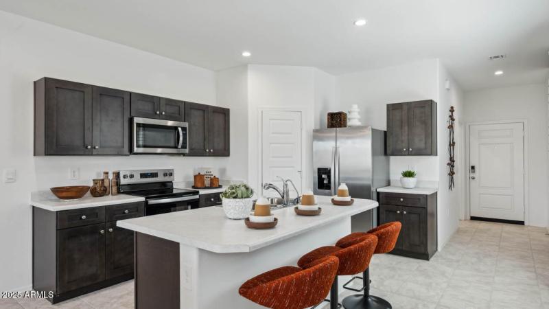 *Picture is of model. Options may vary*