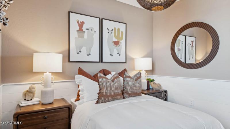 *Picture is of model. Options may vary*