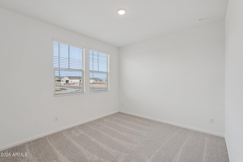 22-web-or-mls-S 95th Dr-S2201-022