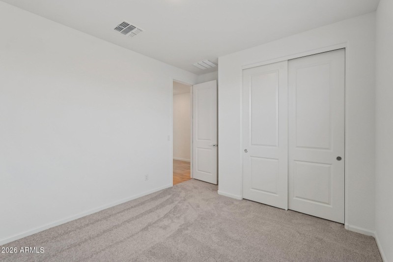 23-web-or-mls-S 95th Dr-S2201-023