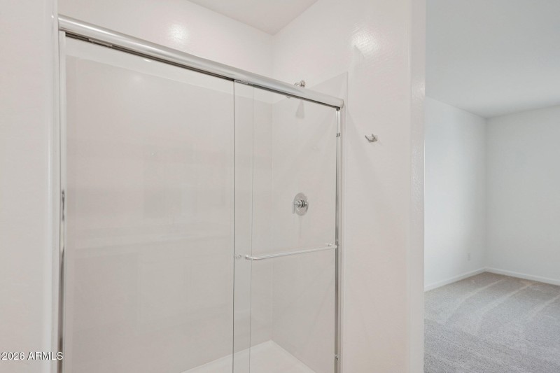 36-web-or-mls-S 95th Dr-S2201-036