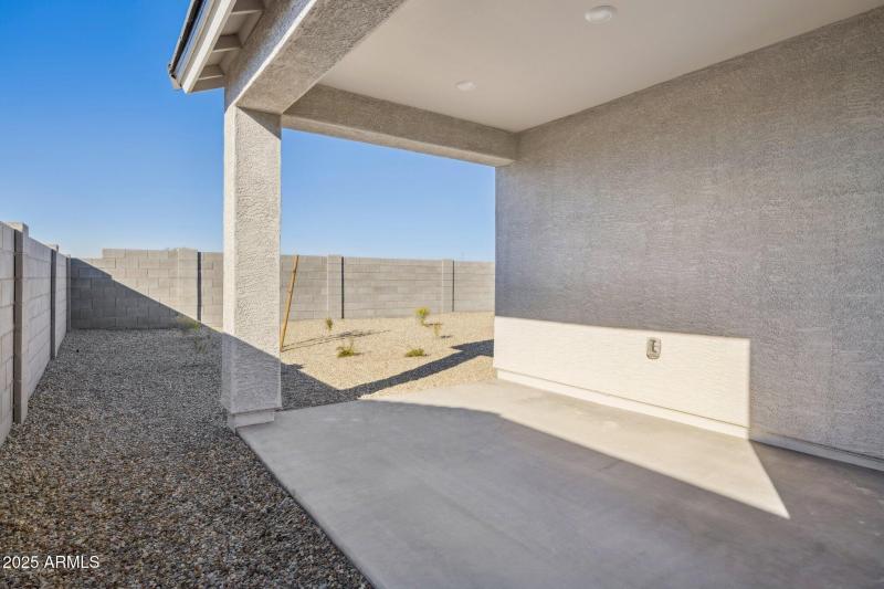 32-web-or-mls-1476-s-241st-ave