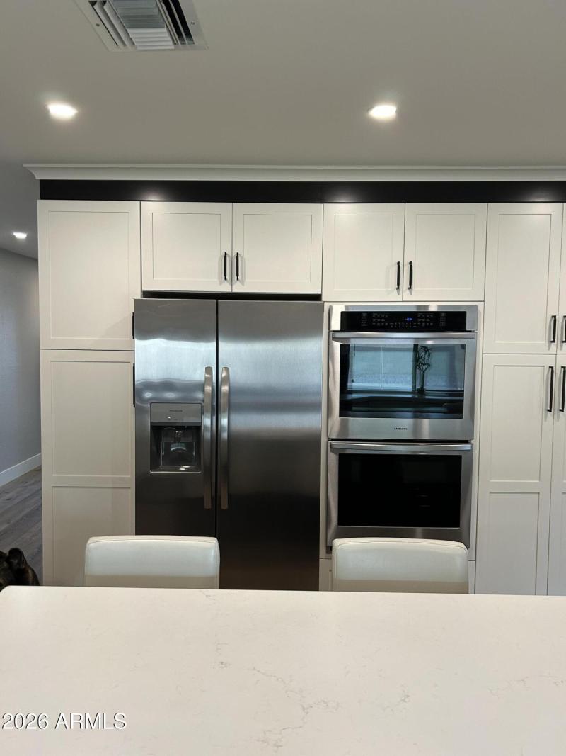 2715 E Sierra kitchen 1