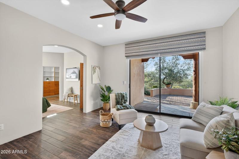 20-web-or-mls-44- E McDowell Rd