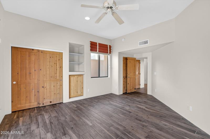 33-web-or-mls-24- E McDowell Rd