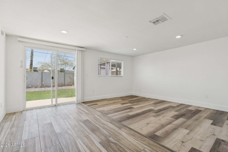 20250903010416577803000000-o