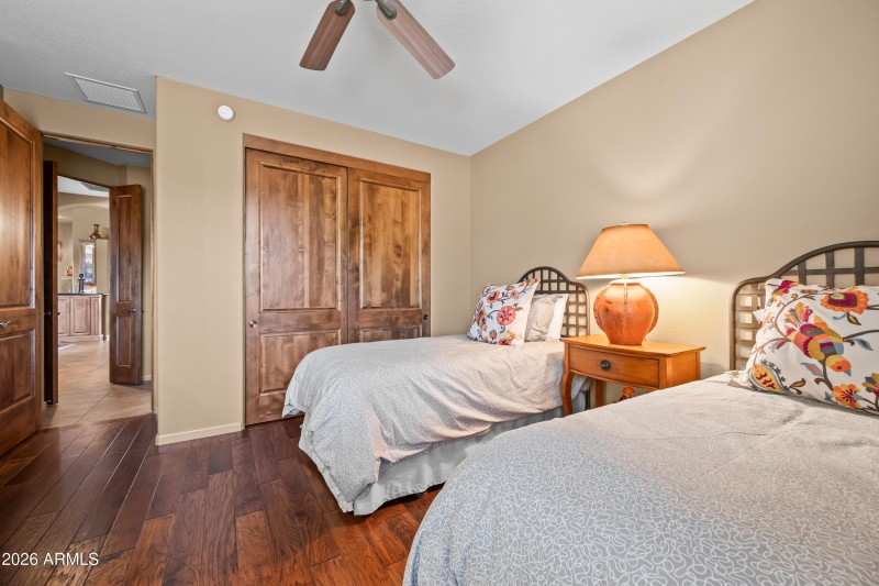 room for a kingsize bed