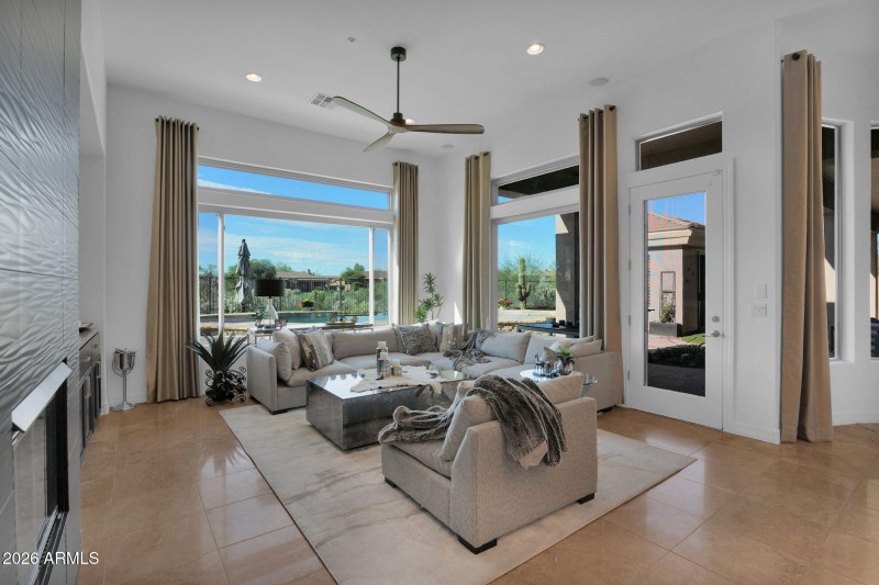 45-web-or-mls-P1459421