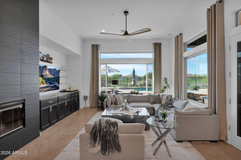 46-web-or-mls-P1459423