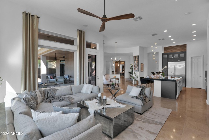 49-web-or-mls-P1459429