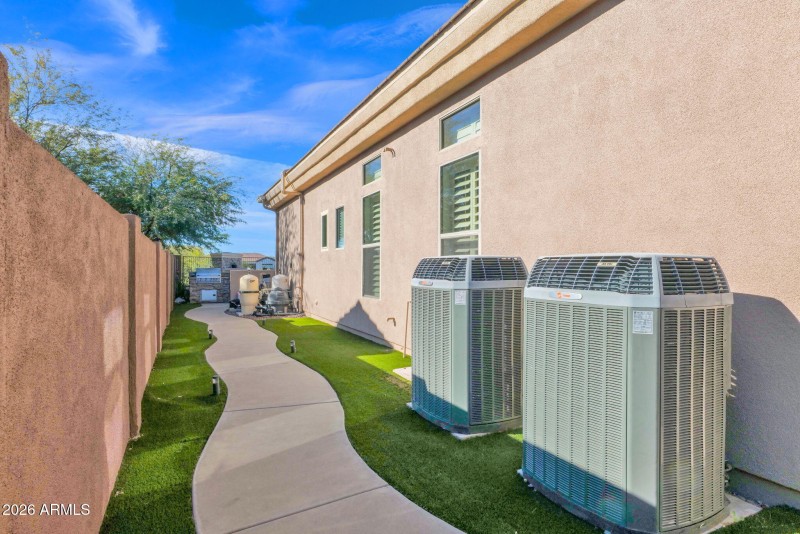 53-web-or-mls-P1459435