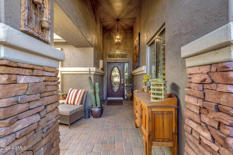 8-web-or-mls-9339-e-stoney-vista-dr