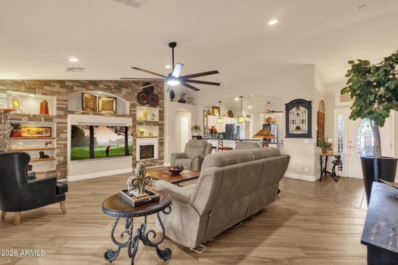 19-web-or-mls-9339-e-stoney-vista-dr