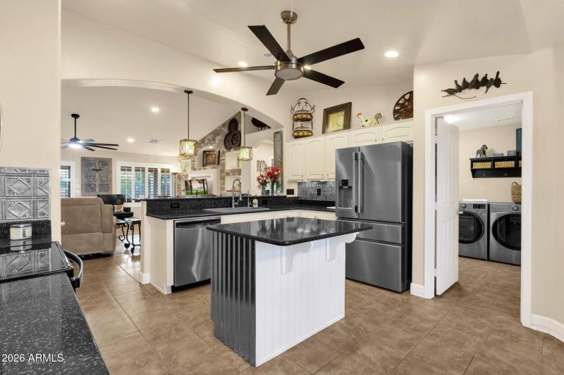 24-web-or-mls-9339-e-stoney-vista-dr