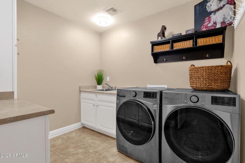 30-web-or-mls-9339-e-stoney-vista-dr