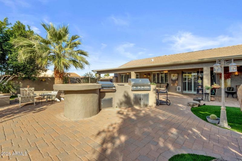 48-web-or-mls-9339-e-stoney-vista-dr