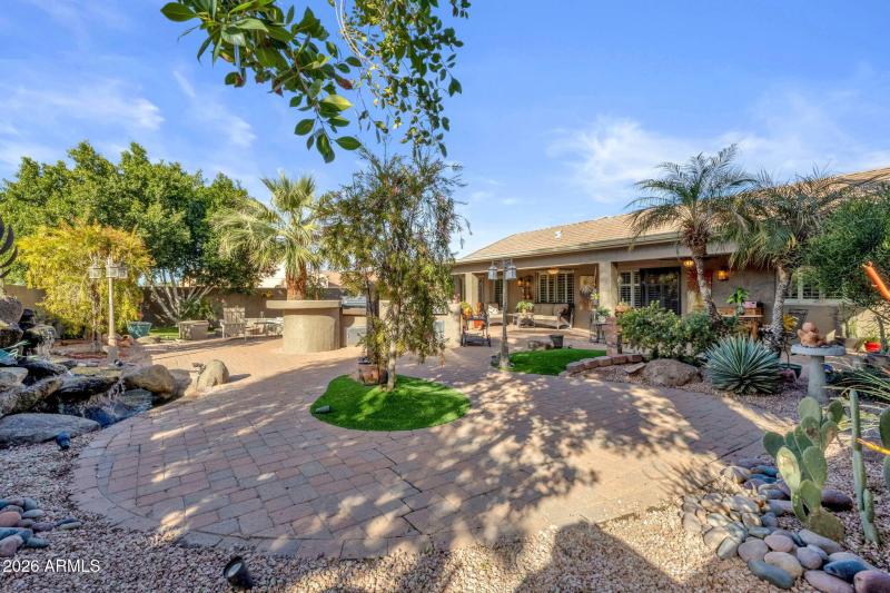 49-web-or-mls-9339-e-stoney-vista-dr