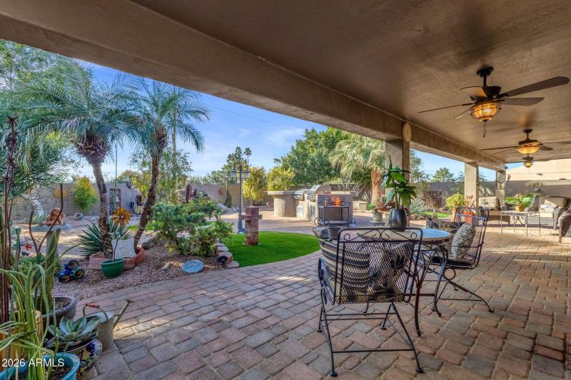 51-web-or-mls-9339-e-stoney-vista-dr