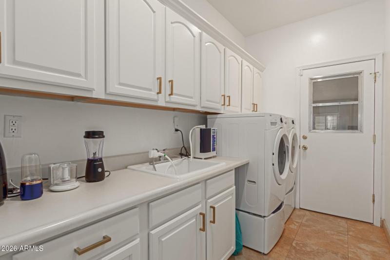 Laundry Room with pleanty of storage