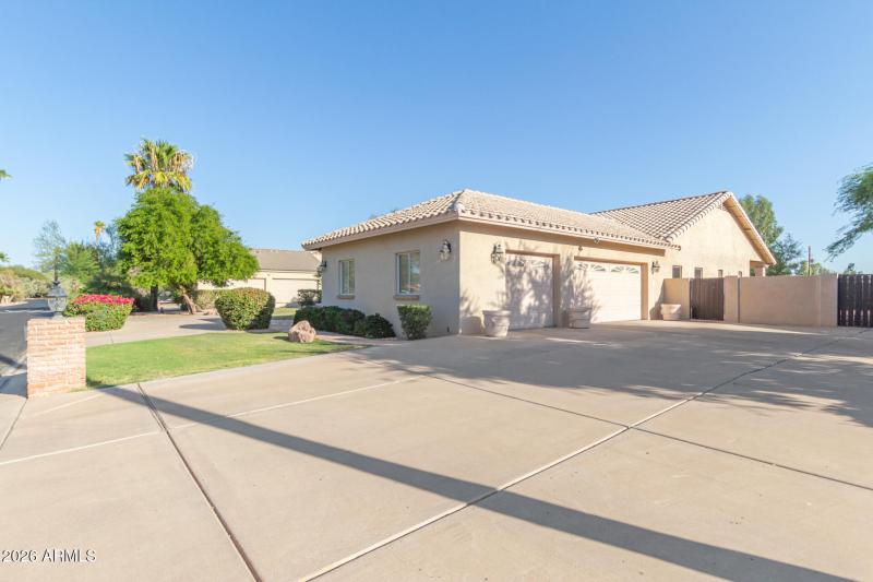 Garage with RV gate and ample parking